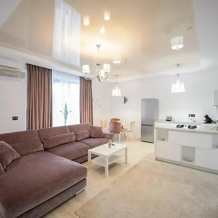 2camere.1living Room, 4 Paturi * 康斯坦察